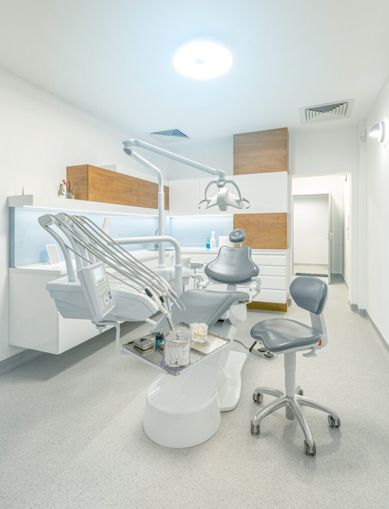 Stomatology clinic with custom fit out